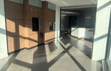 Location local 236 m² – L&rsquo;Isle d&rsquo;Abeau